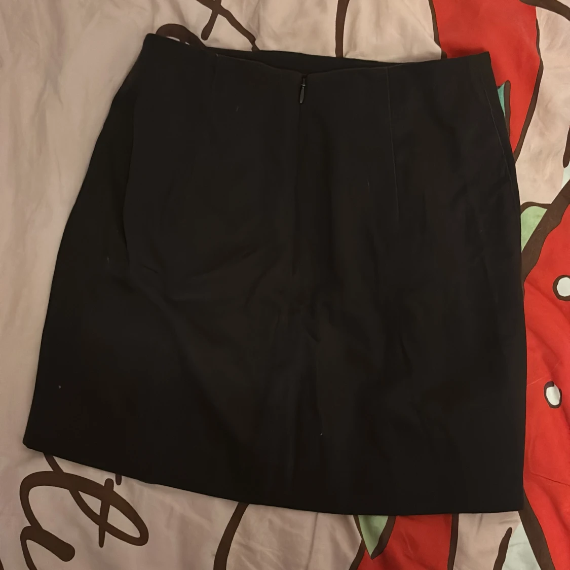 Svart kortkjol med snörningsdetaljer H&M - 1