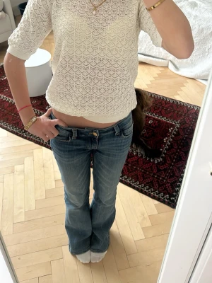 Kortärmad tröja  - Söt kortärmad tröja från Reserved i storlek S🤍Pris kan självklart droppa vid snabb affär