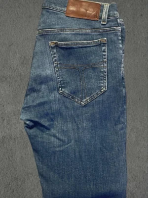 Tiger Of Sweden Jeans 👖 31/30 - Tiger of sweden jeans 👖  • Mycket bra skick • Storlek 31/30 • Modell Slim • Blå  Hör av dig vid funderingar🤩