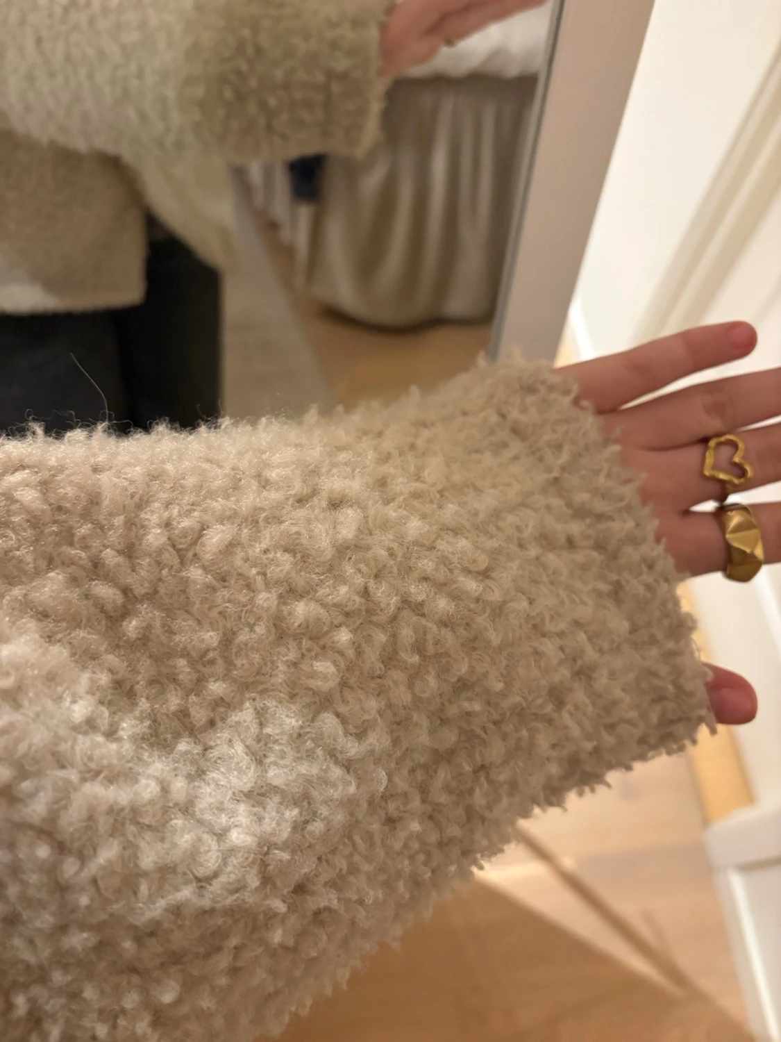 Beige teddyjacka med stor krage - 2