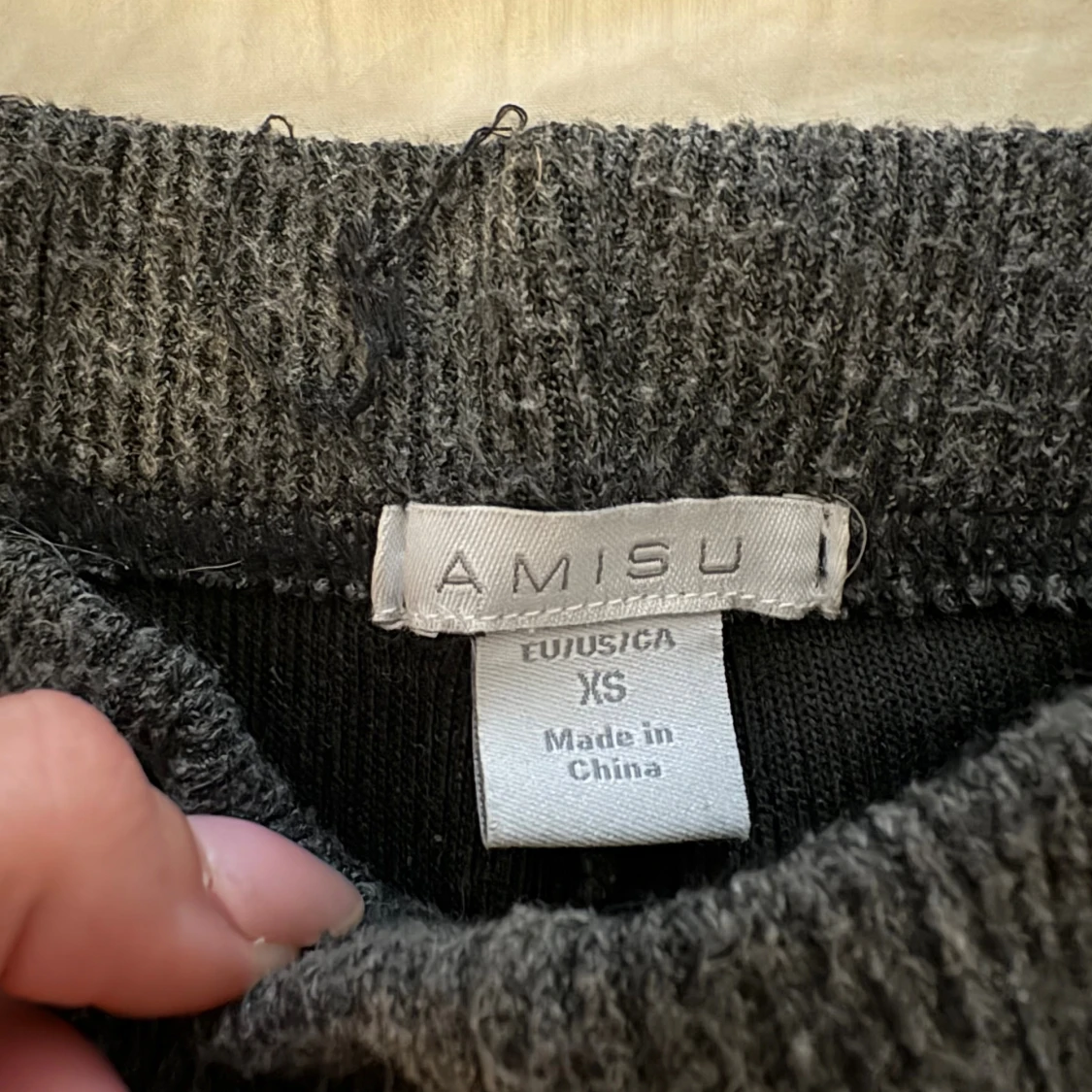 Mörkgrå ribbade byxor från Amisu - 4