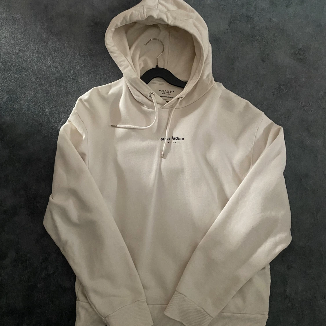 Vit hoodie från Jack & Jones Premium
