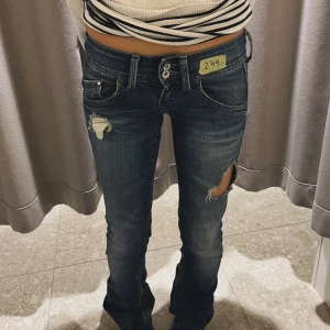 Jeans  - Säljer snygga jeans 