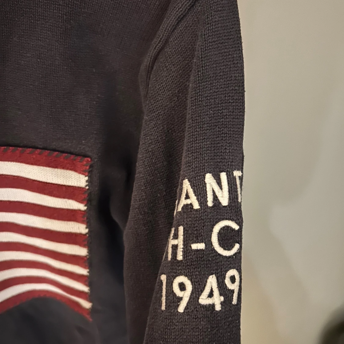 Svart stickad tröja GANT med USA-flagga - 1