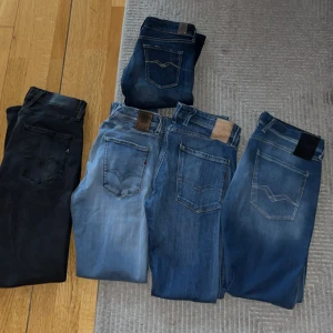 Replay jeans i olika blå nyanser - 5par replay Jeans