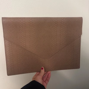 Datorväska - Datorväska från Biancas märke