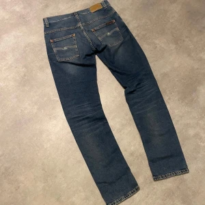 Nudie Jeans - Schyssta Nudie jeans Slimfit passform! Size 30/32. Modeller thinn Finn. Vid frågor kontakta ! 