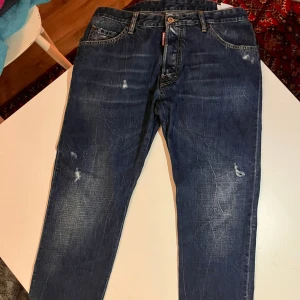 Dsquared2 Jeans - Dsquared2 Jeans i storlek 54, använd fåtal gånger
