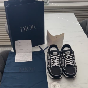 B30 svart vita  - B30 svart vita 