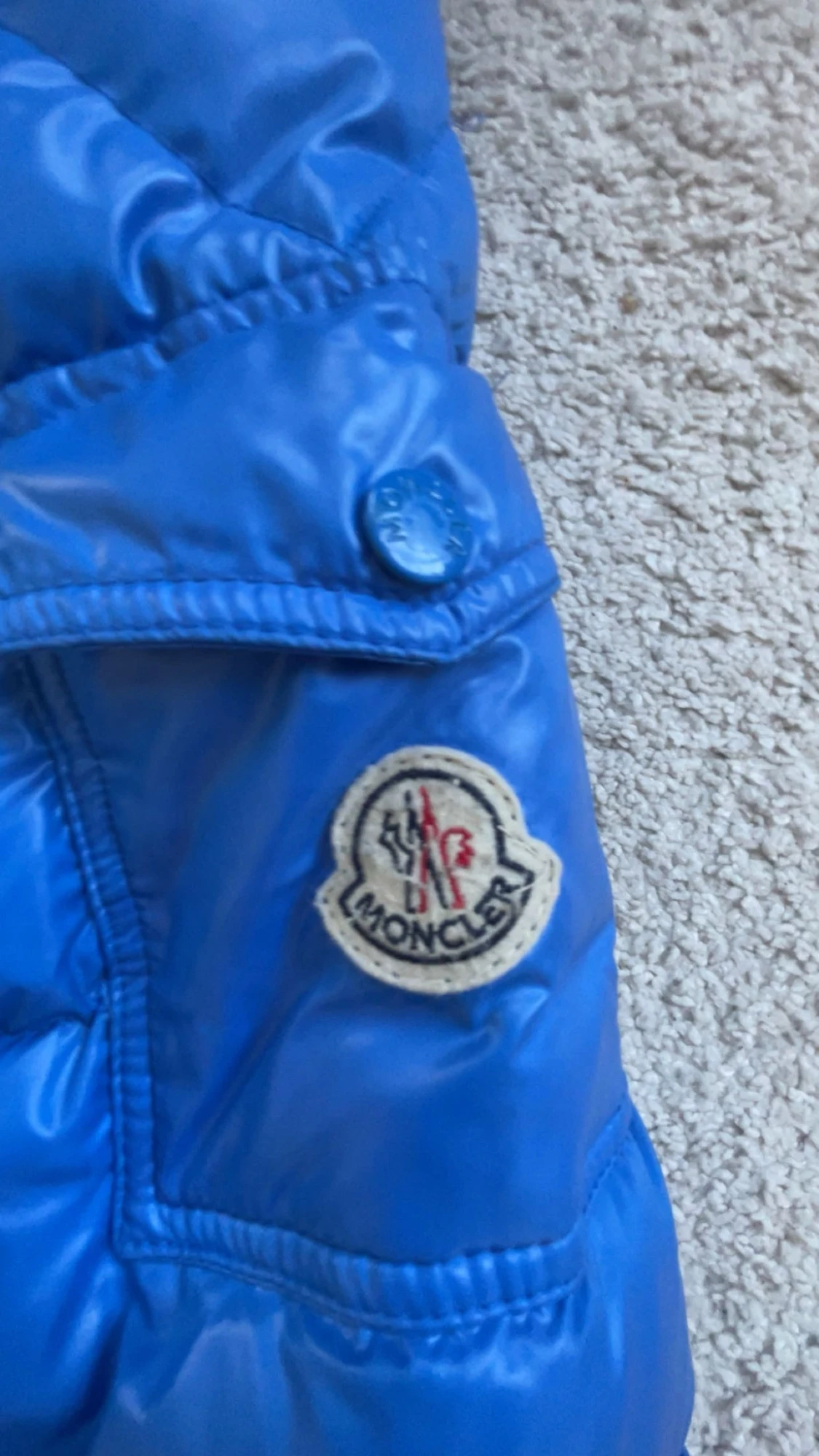 Blå Moncler pufferjacka med huva - 1