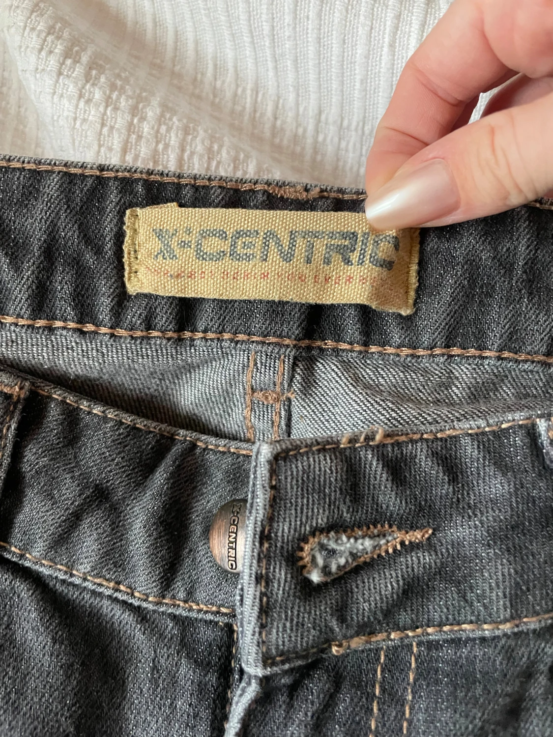 Grå bootcut jeans från X-Centric - 2