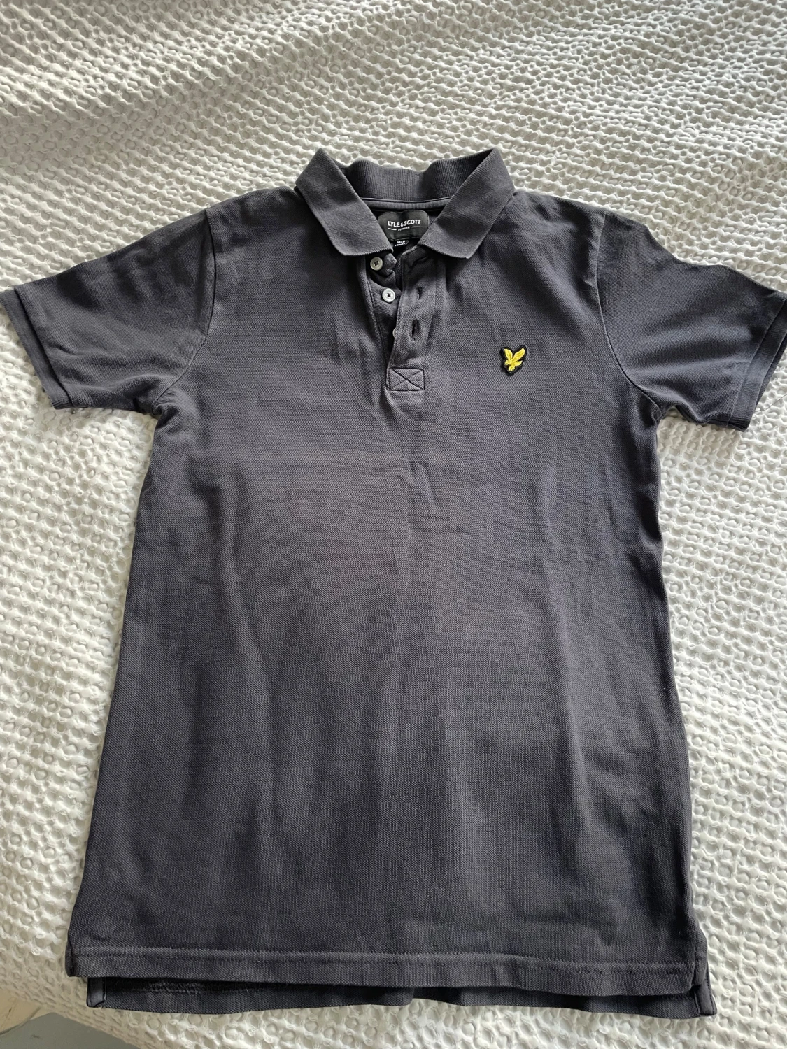 Två pikétröjor från Lyle & Scott - 1
