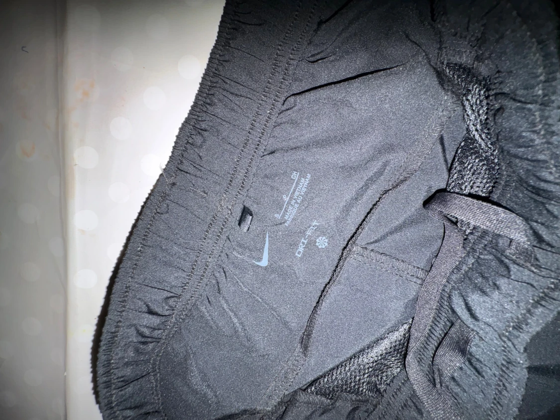 Svarta Nike Dri-FIT träningsbyxor - 2