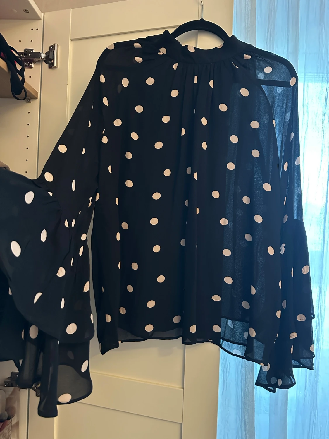 Svart prickig blus - & Other Stories - 2