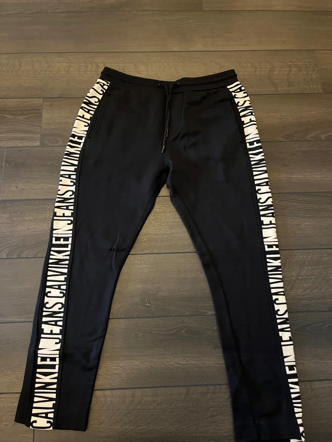 7 olika par byxor - 3