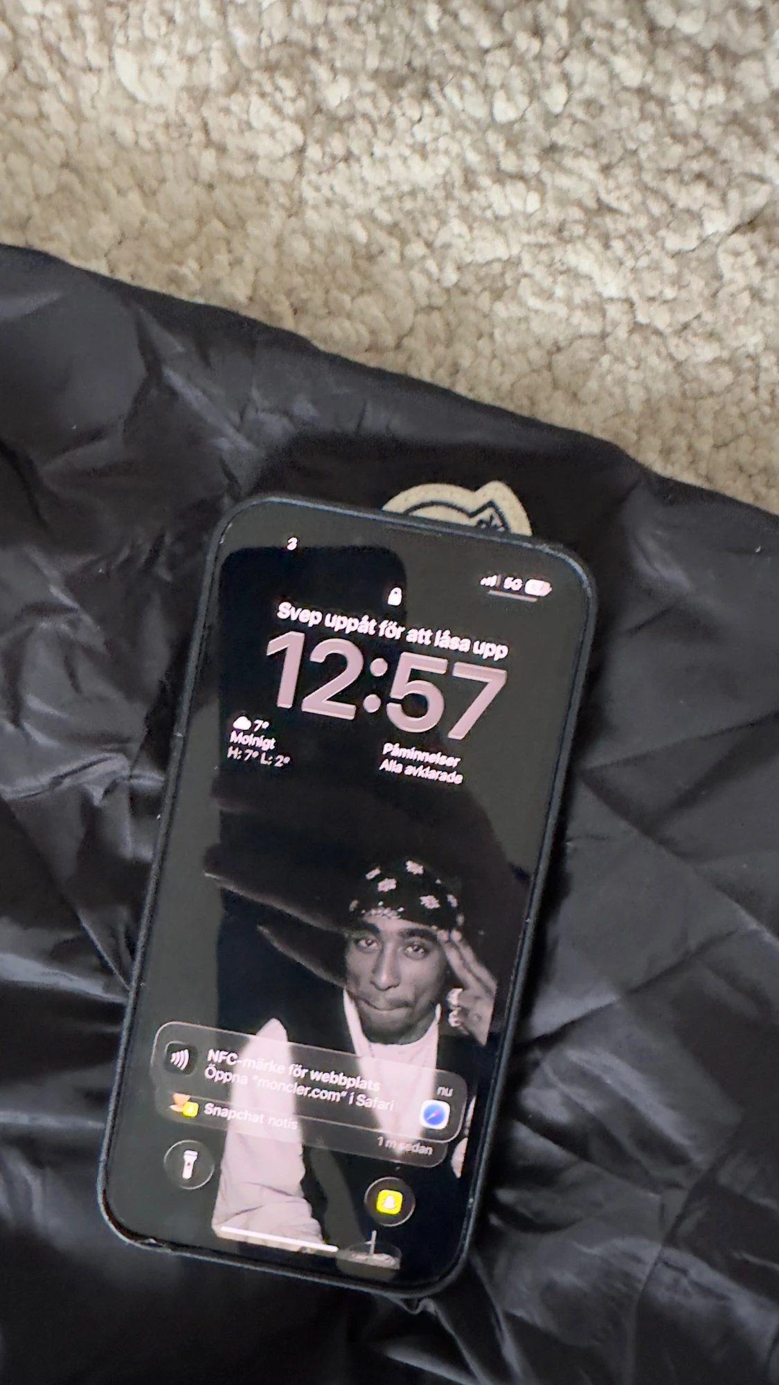 Svart Moncler vindjacka med huva - 2