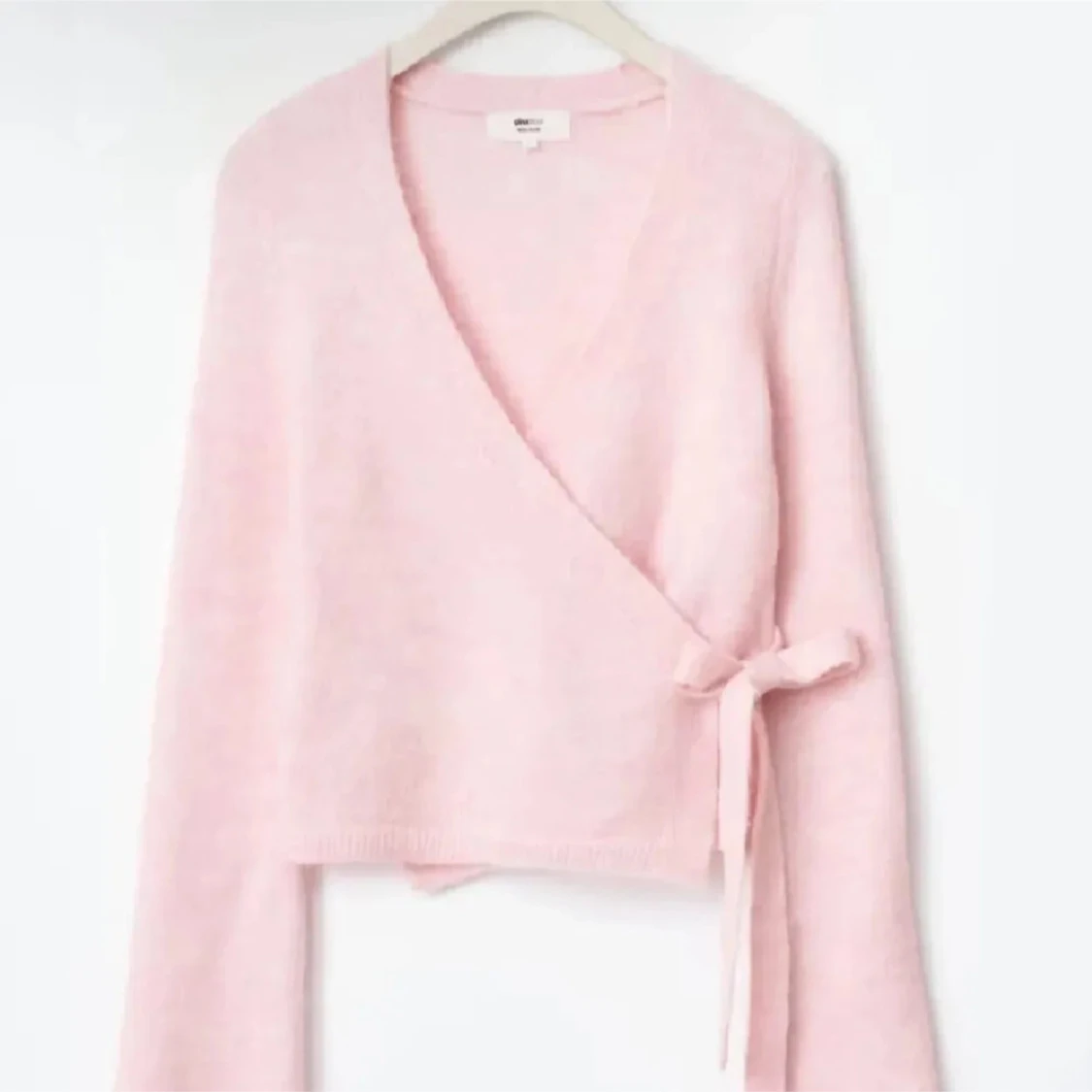 Ljusrosa omlottkofta från Gina Tricot - 1