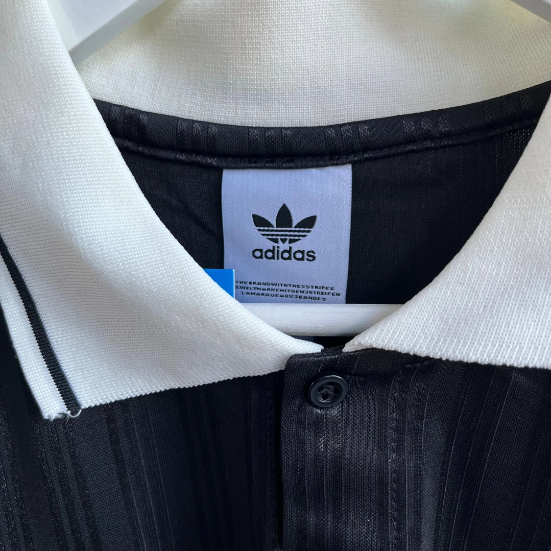 Oasis - fotbollströja - merchandise  - 2