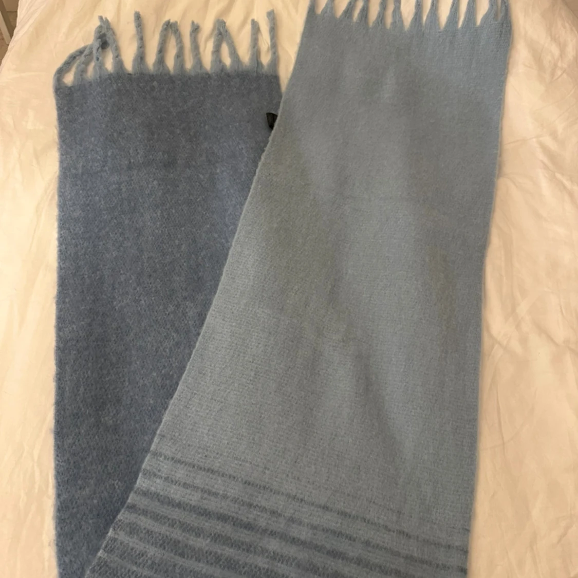 Ljusblå halsduk från Glitter