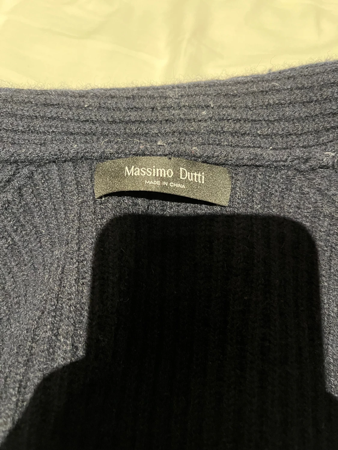 Svart ribbad kofta från Massimo Dutti - 2