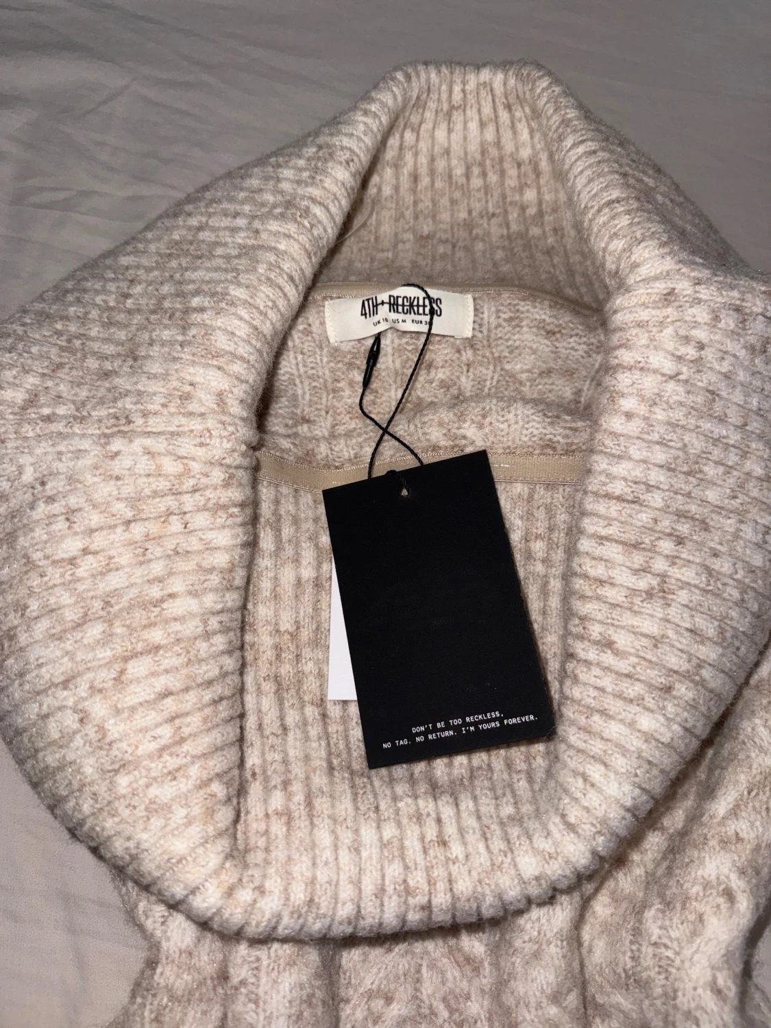 Offshoulder stickad tröja  - 4