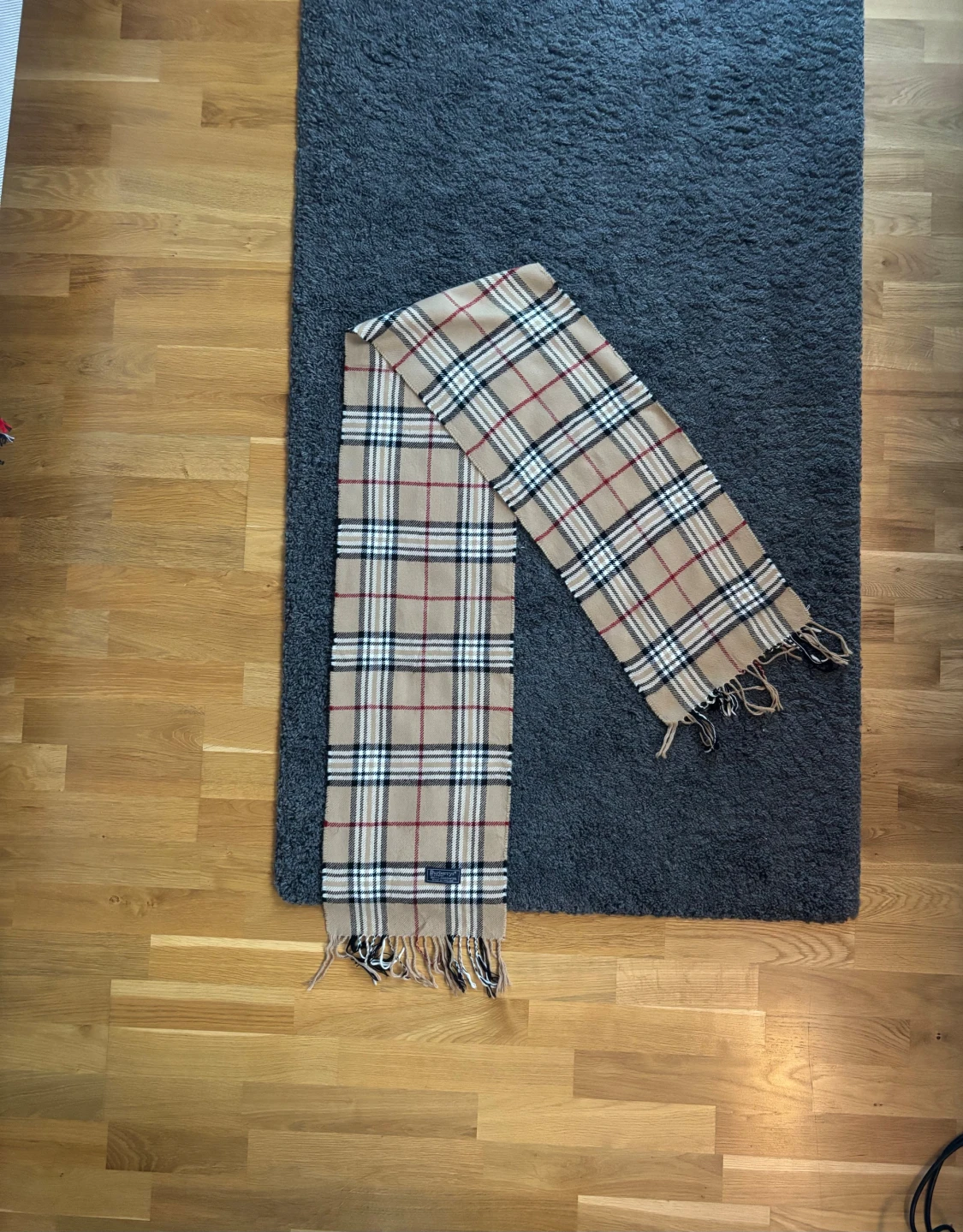 Burberry Scarf (ÄKTA) - 2