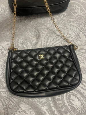 Märkes väska dam - Märkes väska som är i ny skick