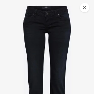 LTB valerie jeans - Skit snygga jeans från LTB i färger valerie (26/32) lite smutsiga längst ner men det försvinner i tvätten