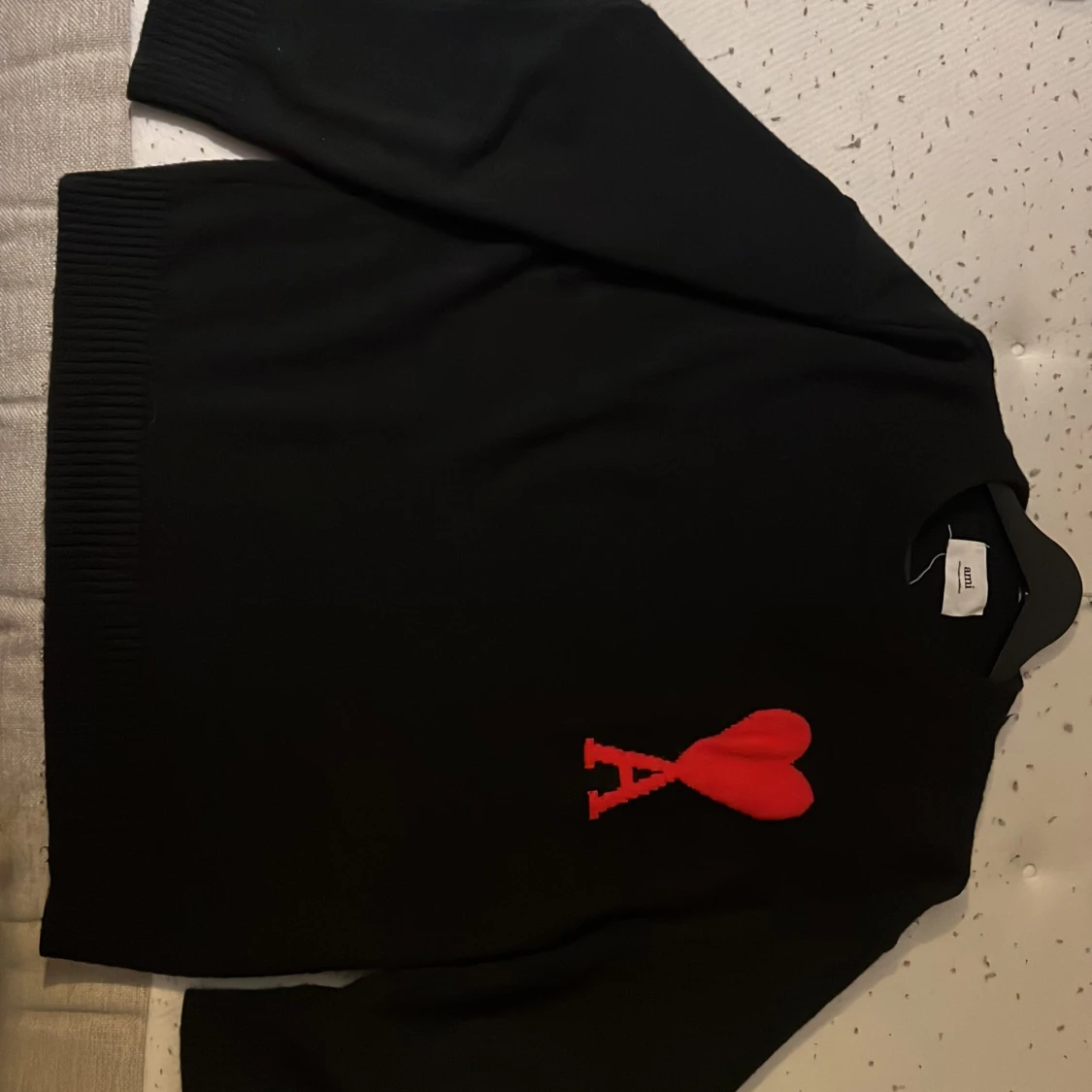 Svart stickad tröja från Ami Paris