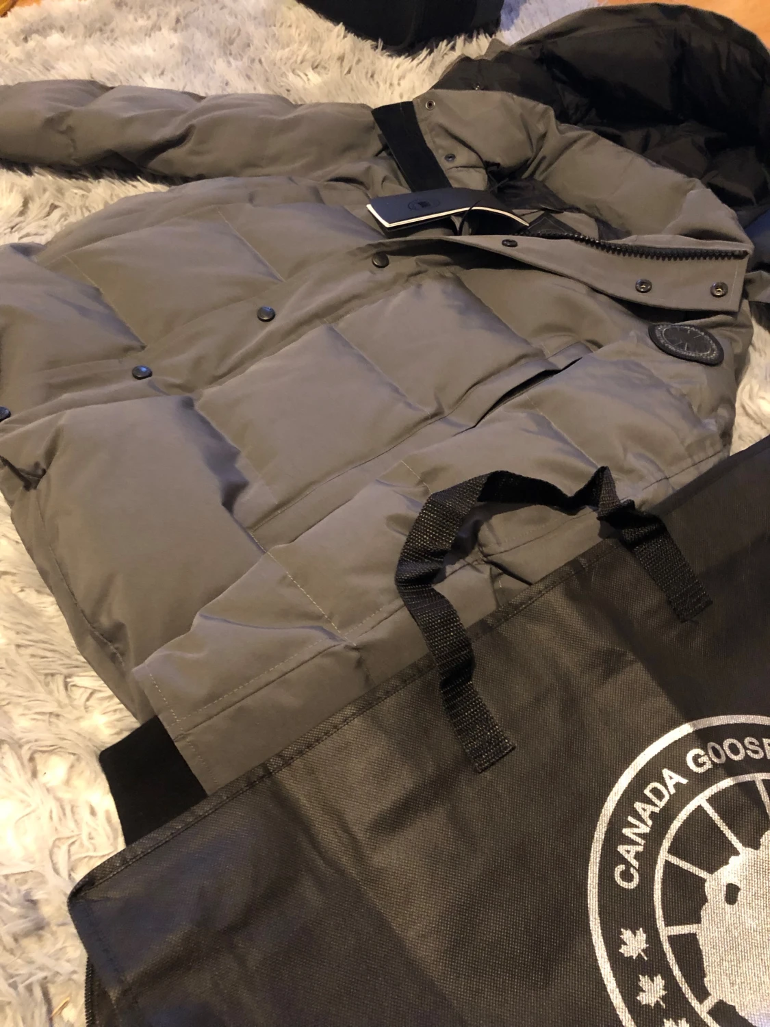 Grå dunjacka från Canada Goose - 1