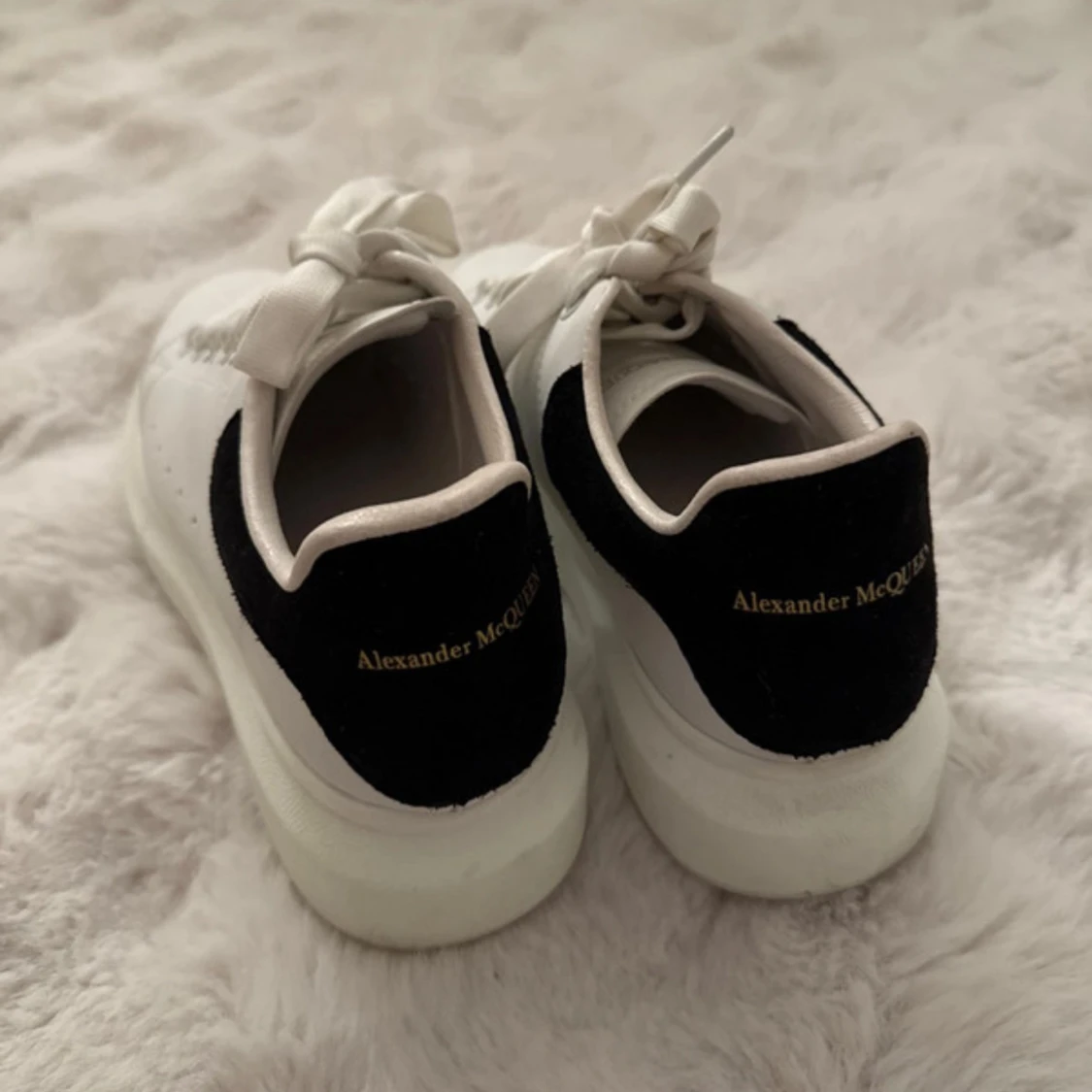 Alexander McQueen vita sneakers