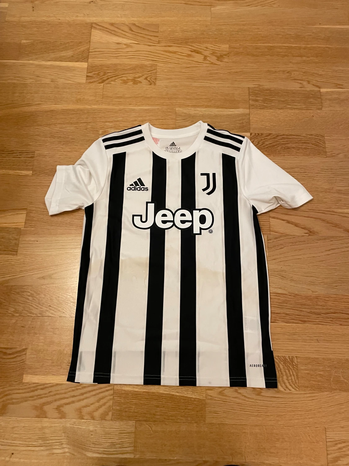Juventus fotbollströja Adidas svartvit