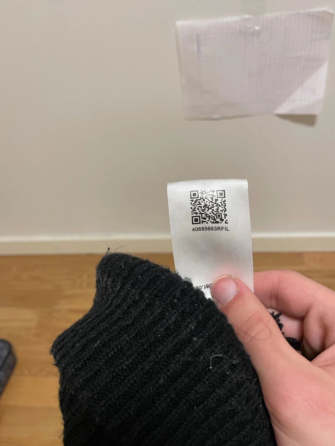 Svart Moncler mössa  - 1