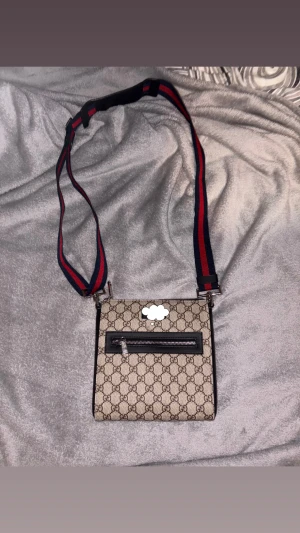 G bag - Finns en likadan i svart också men den här är lika fet om inte fetare 