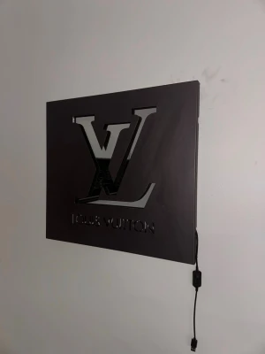 Tavla - Kan vara någon repa på spegeln