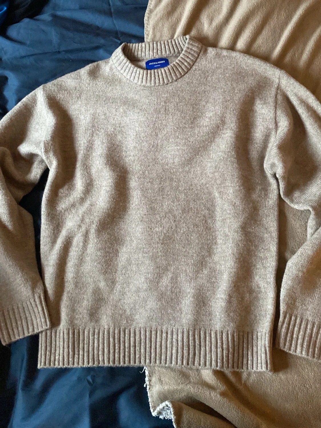 Beige stickad tröja Jack & Jones