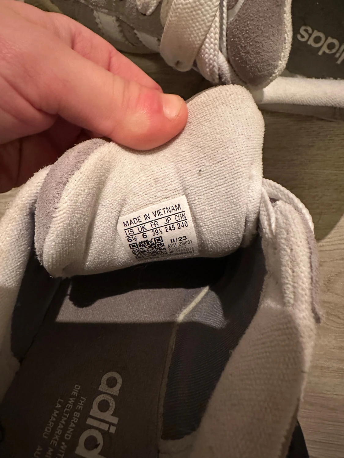 Grå Adidas Campus sneakers strl 39 - 3