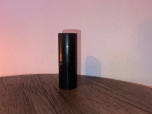 Milk Pore Eclipse Matte Blur Stick - Använd någon gång men finns mycket kvar. Väldigt dryg, behövs ej mycket🌼Pris kan diskuteras! Skickar endast med PostNord