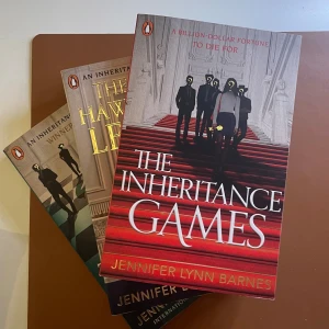 The Inheritance Games - En spännande bokserie fylld av mysterier, familjehemligheter och romans för ett bra pris. Var min favoritserie förut💕☺️