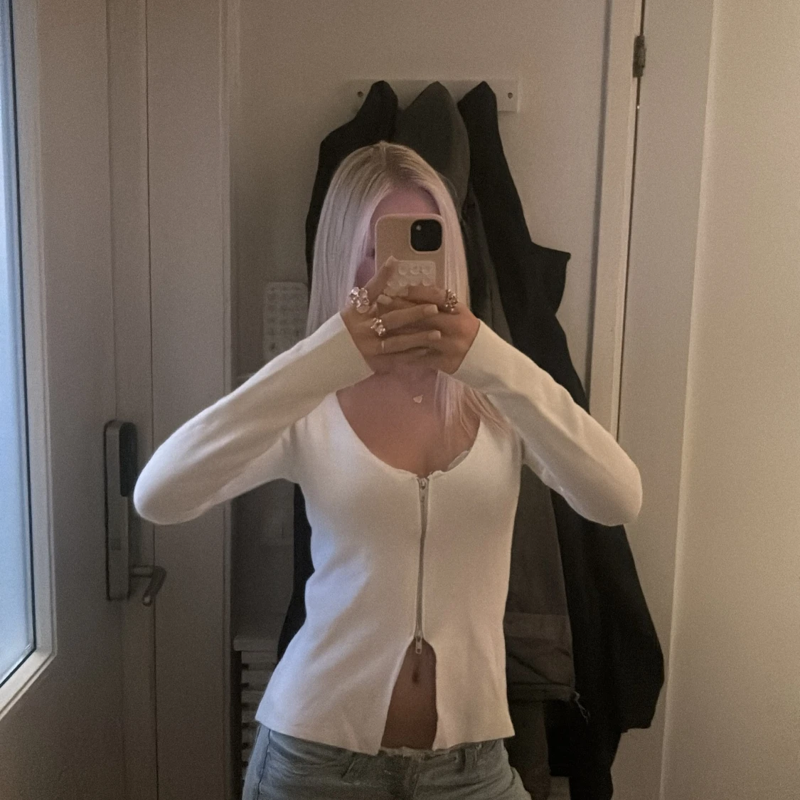 Vit långärmad topp med dragkedja - 3