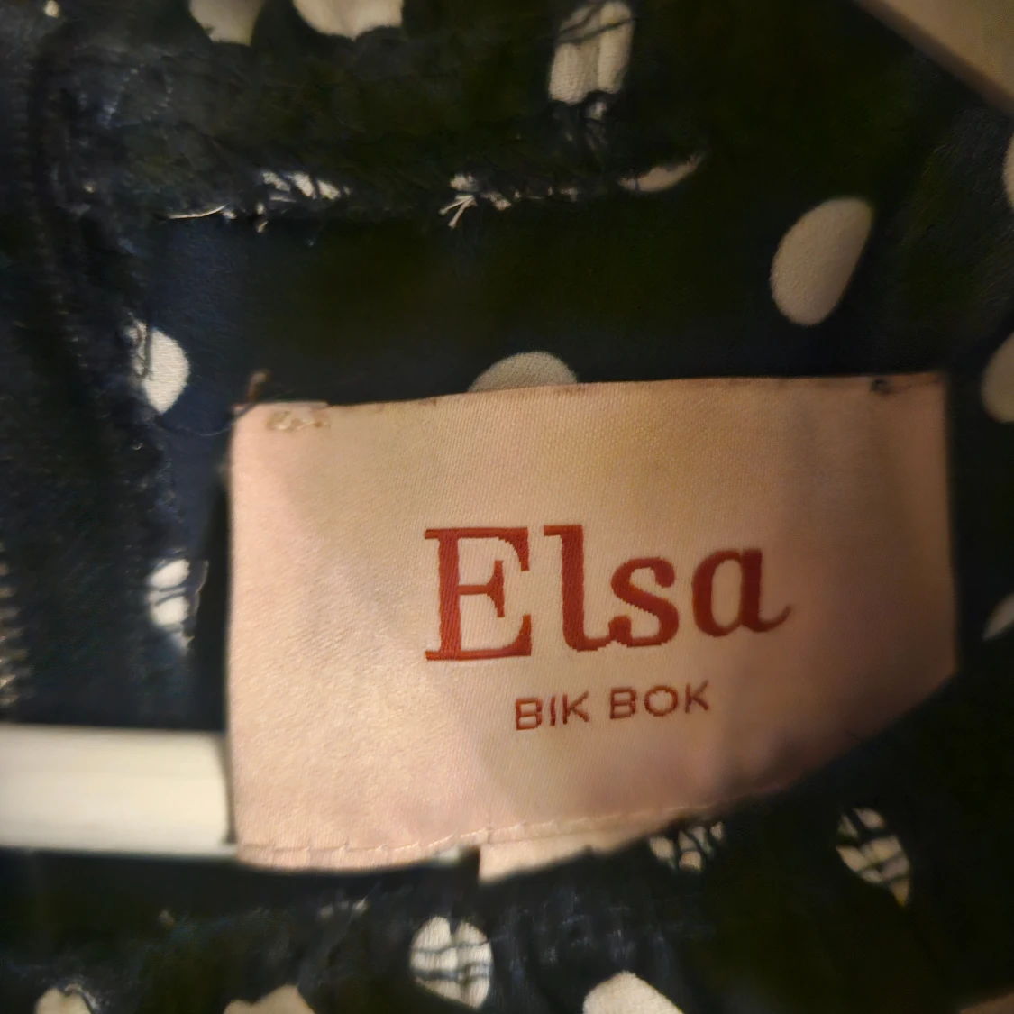 Prickig kortklänning från Bik Bok - 1