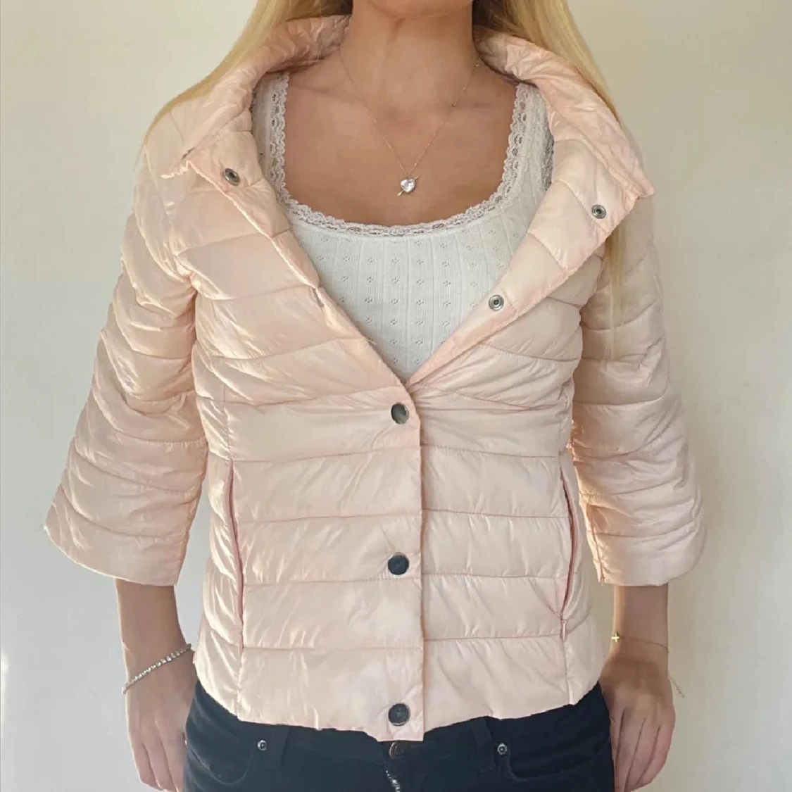 Rosa hernoliknande jacka  - 1