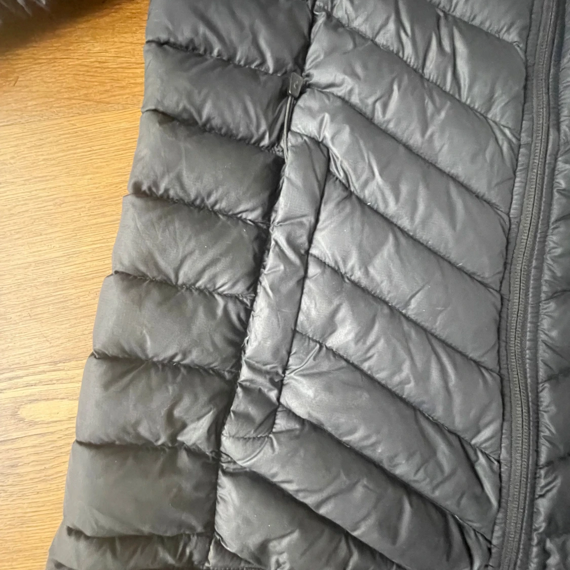 Svart dunjacka Peak Performance XS - 2