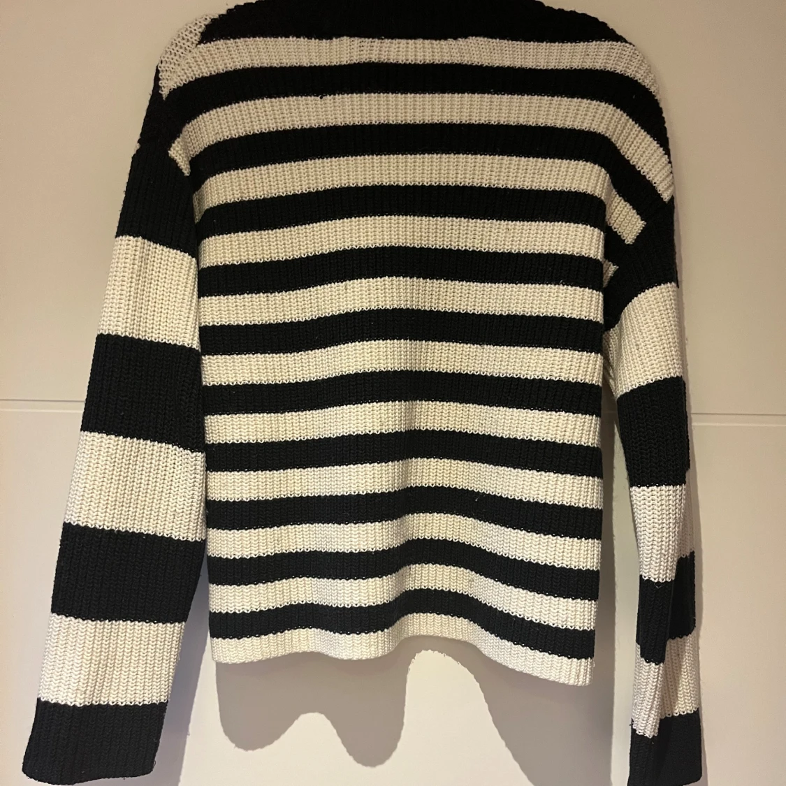 Randig stickad tröja från Monki XS - 1