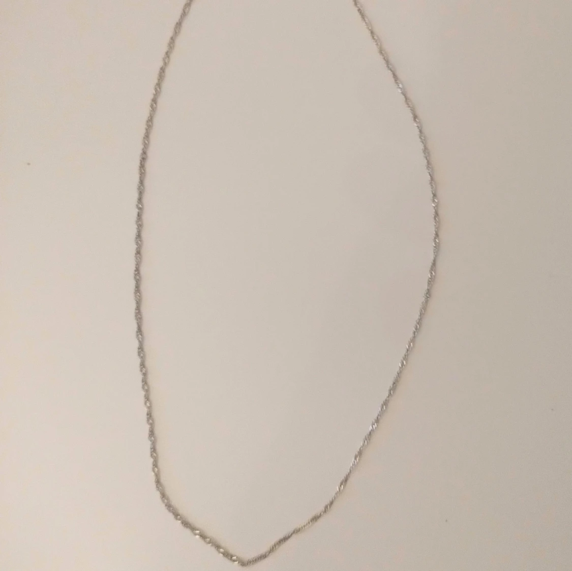 Tunn äkta silver halsband 140kr