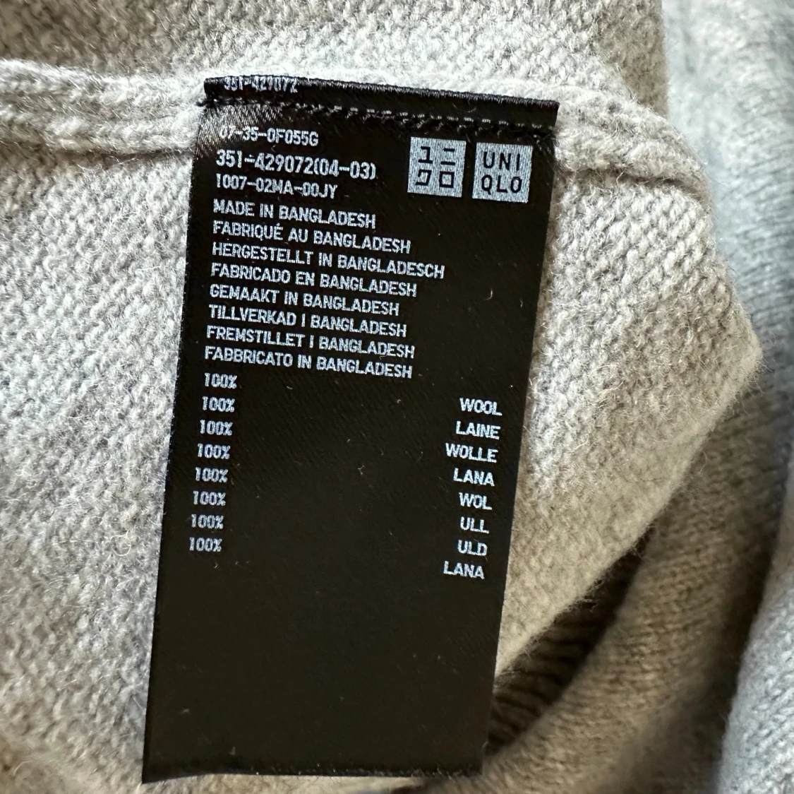 Grå polotröja i ull från Uniqlo - 3