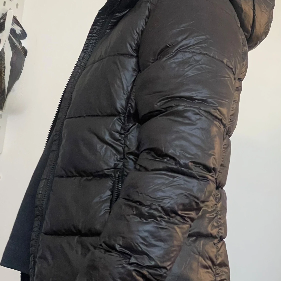 Svart puffer jacka  - 1