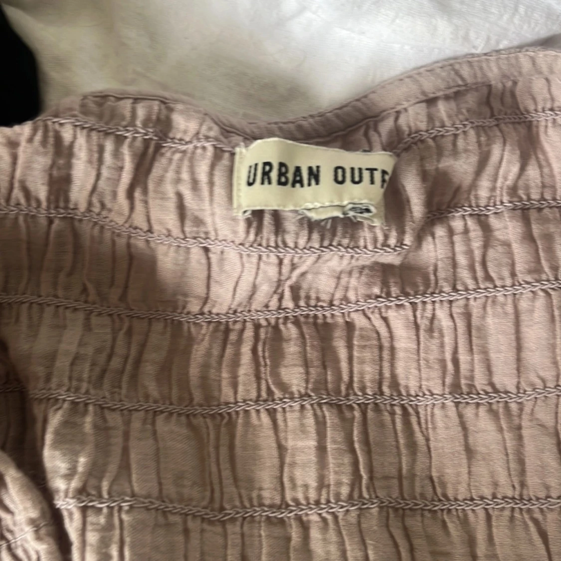 Gullig smutsrosa topp  - 91