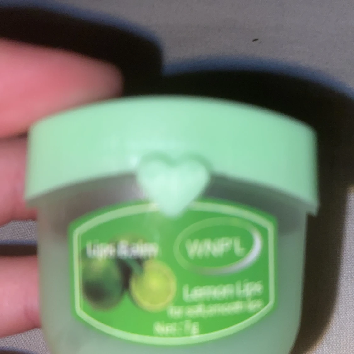 WNP'L Lemon Lips läppbalsam 7g - 4