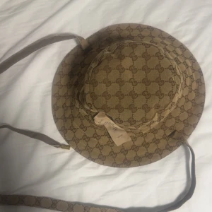 Gucci Cap - Helt ny knappt använd köpt förra sommaren. Strl L men passar M 